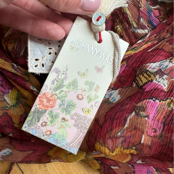 Johnny Was NWT Micah Peasant Blouse in multi neutral floral! - Picture 3 of 5